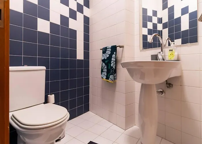 Apartment Casa Da Praca In The Center Of - Guestspa